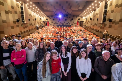 fotografija dogodka Ida, ki je pela tako grdo, da so še mrtvi vstali od mrtvih in zapeli z njo (2025)