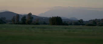 Kader iz filma Soseska 23 (2025)