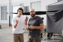 Filip Jembrih Jandras na snemanju filma Smrdljivc (2025).