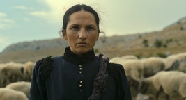 Manuela Martelli v filmu Bog neće pomoći (2025).