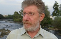 Prejemnik nagrade Milke in Metoda Badjure 2025 je Janez Bricelj